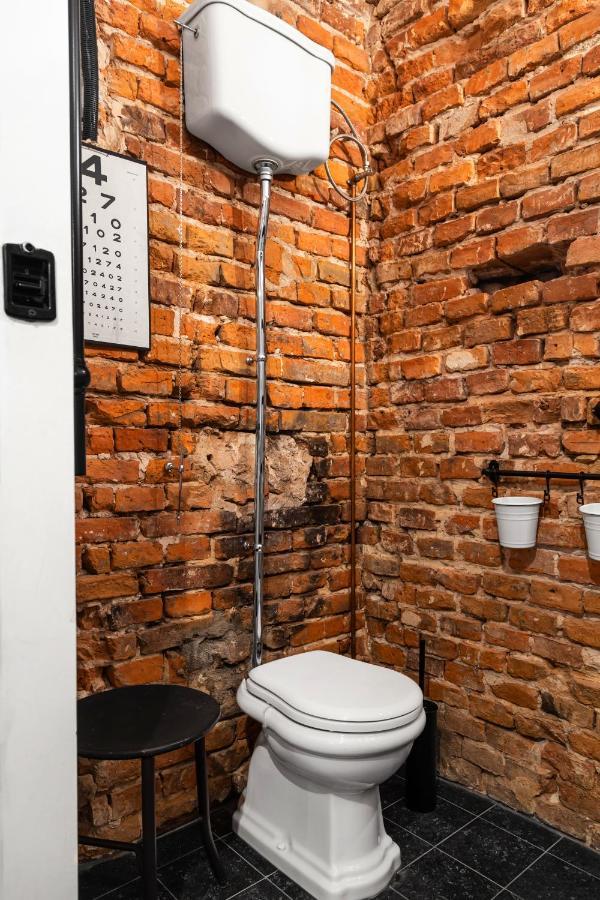 Househost Apartmeni: Podbrzezie 2/20 クラクフ エクステリア 写真